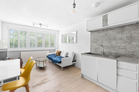 Milton Court, Wellesley Road, Twickenham TW2