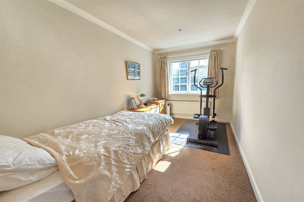 Additional image 12 of 4 bed town house for saleNorwood Park, Booth Road, Altrincham WA14
