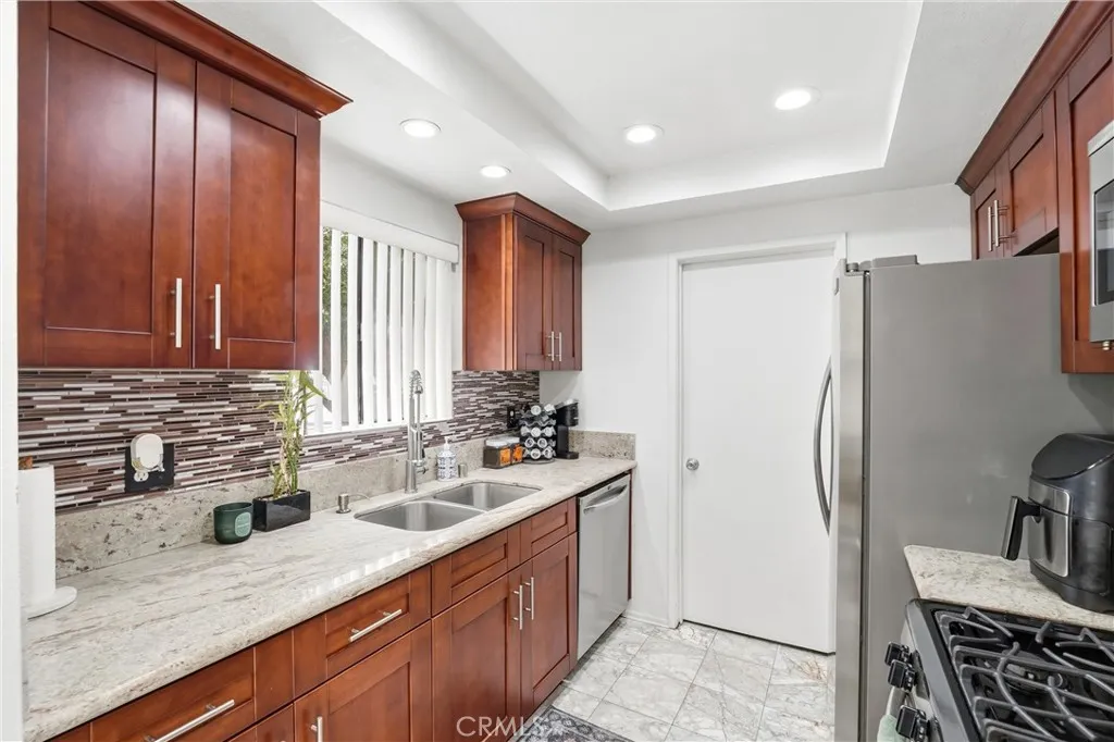 Additional image 79 of 800 Termino Avenue Unit 5, Long Beach, CA 90804