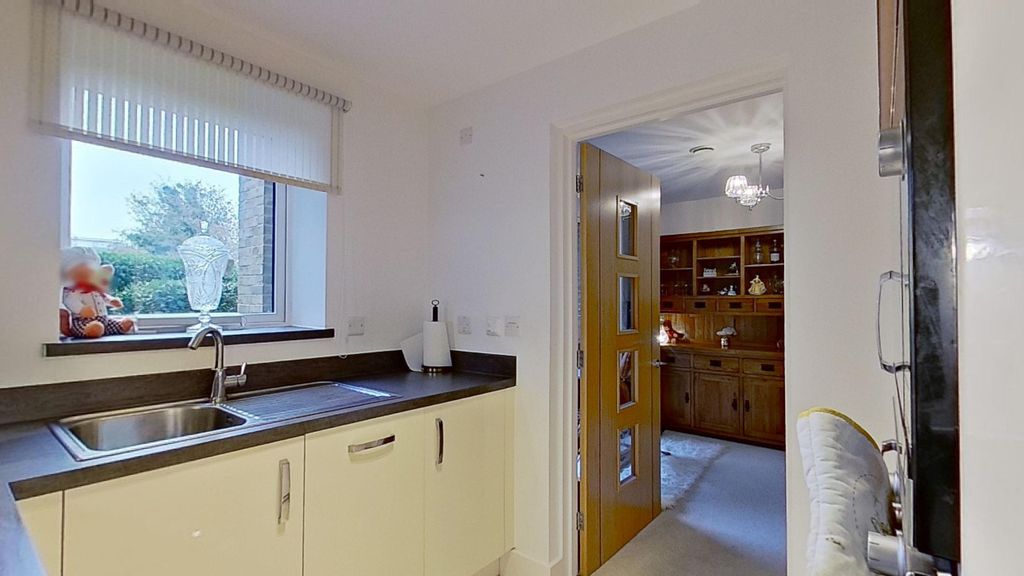 Additional image 8 of 2 bed flat for saleAlbion Road, Bexleyheath DA6