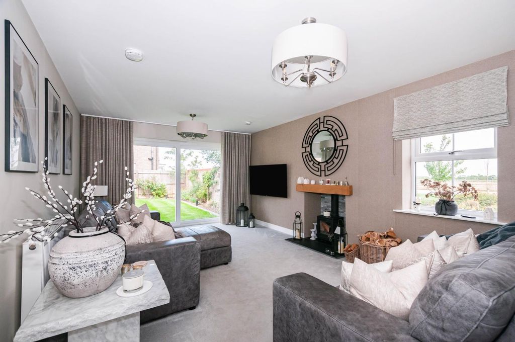 Additional image 5 of 4 bed property for saleWinter Place, Beverley HU17