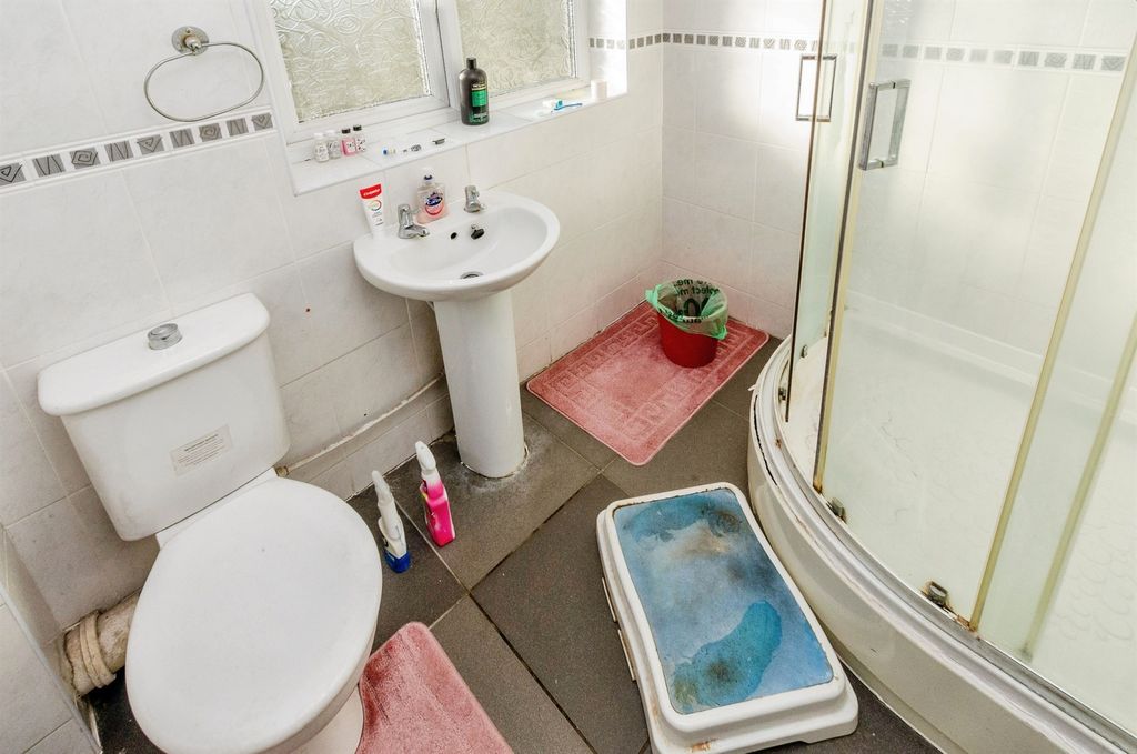 Additional image 14 of 3 bed detached house for saleGreat Bridge Road, Bilston WV14