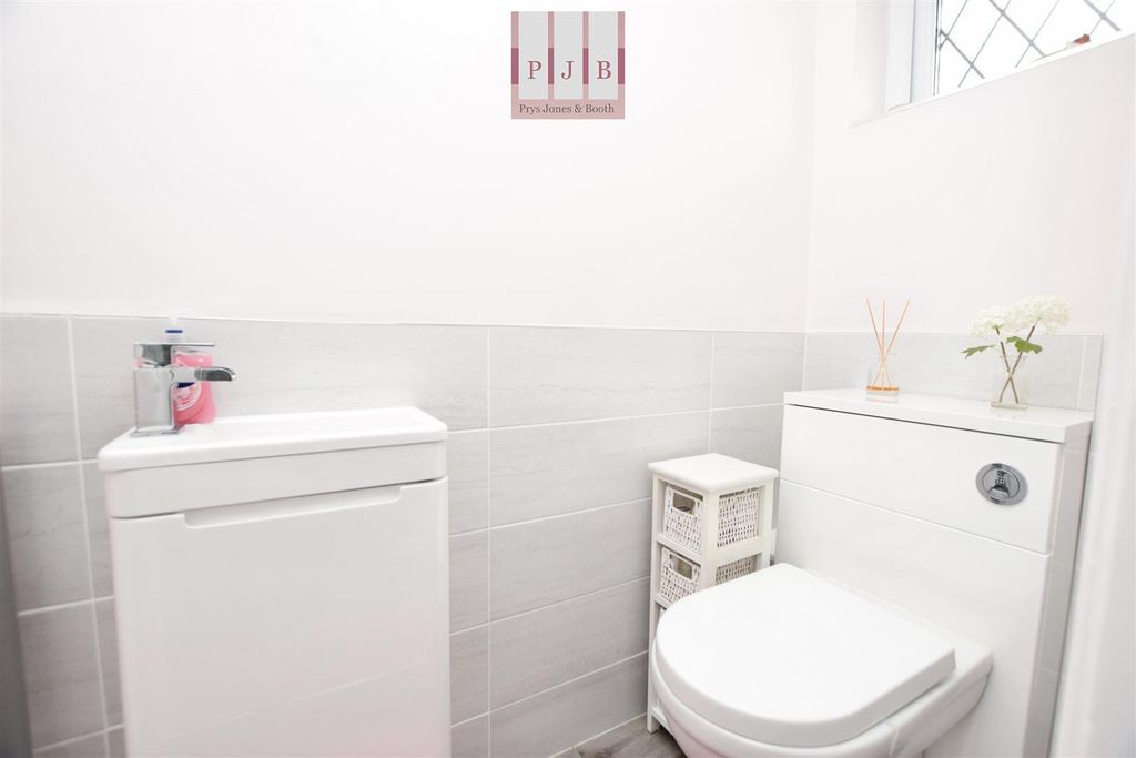 Additional image 12 of 2 bed detached bungalow for saleLon Dirion, Abergele LL22