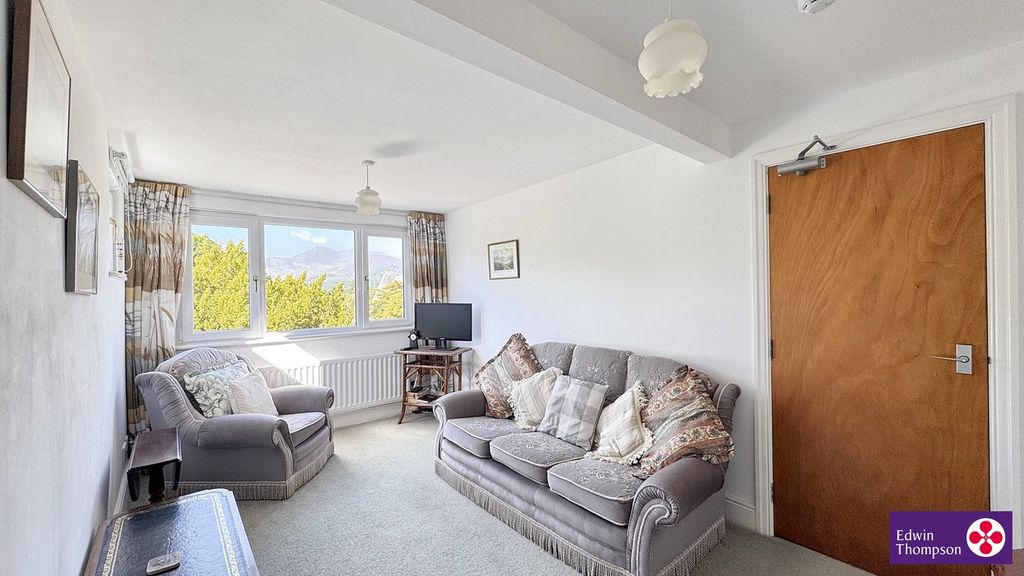 Additional image 4 of 2 bed flat for sale7E St Johns Terrace, Ambleside Road, Keswick CA12