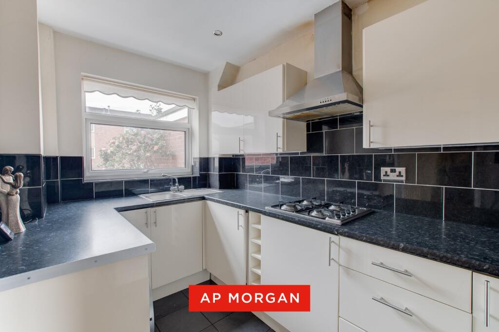 Additional image 4 of Larchmere Drive, Bromsgrove, Worcestershire, B61