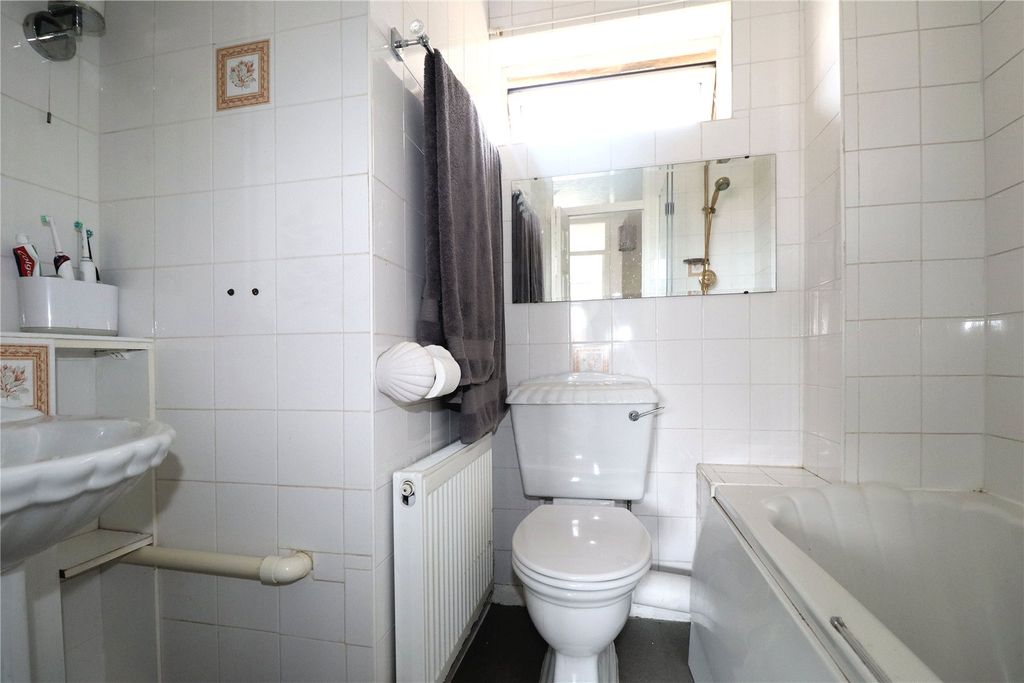 Additional image 8 of 2 bed terraced house for saleGoldsworth Park, Woking, Surrey GU21