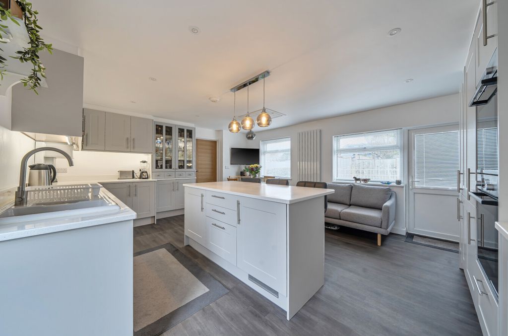 Additional image 5 of 4 bed bungalow for saleManor Park, Sticklepath, Barnstaple, Devon EX31