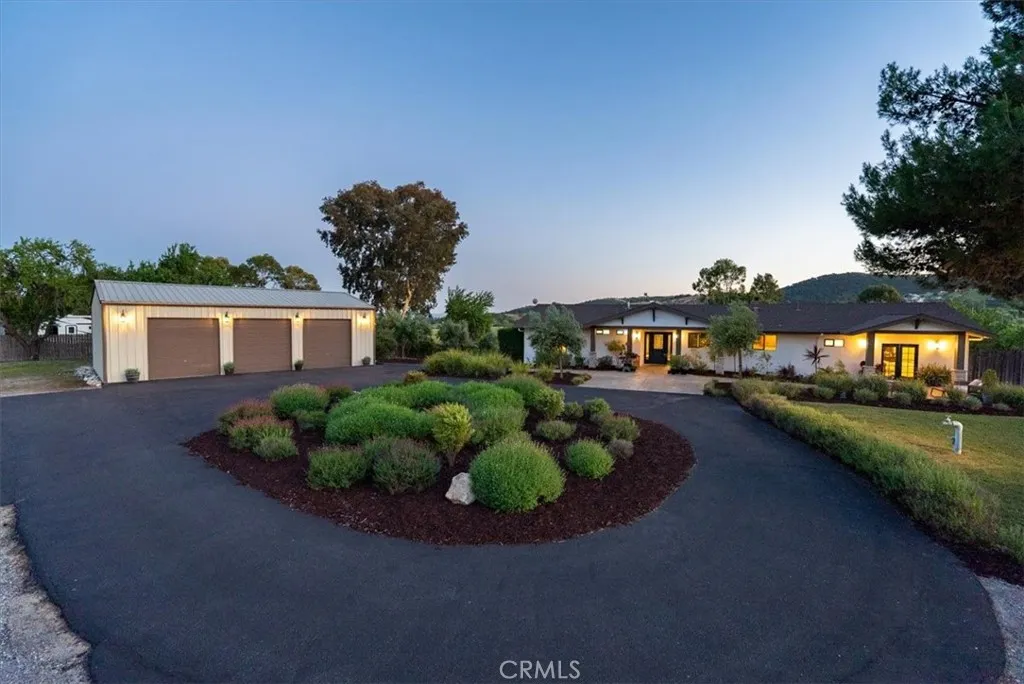 Additional image 4 of 1015 Lost Springs Ln, Paso Robles, CA 93446