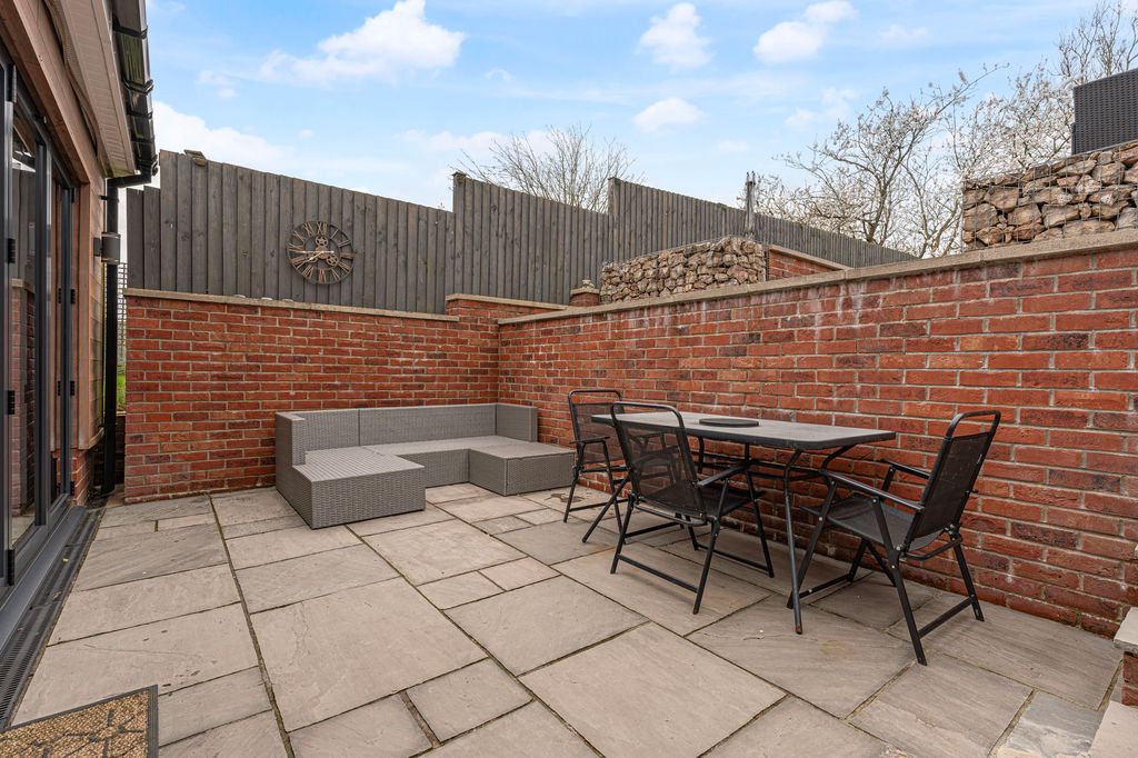 Additional image 27 of 3 bed semi-detached house for saleBrynglas Avenue, Newport NP20