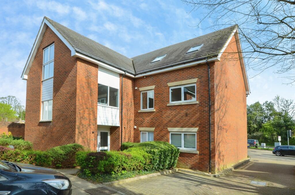 Additional image 10 of Roundwood Lane, Harpenden