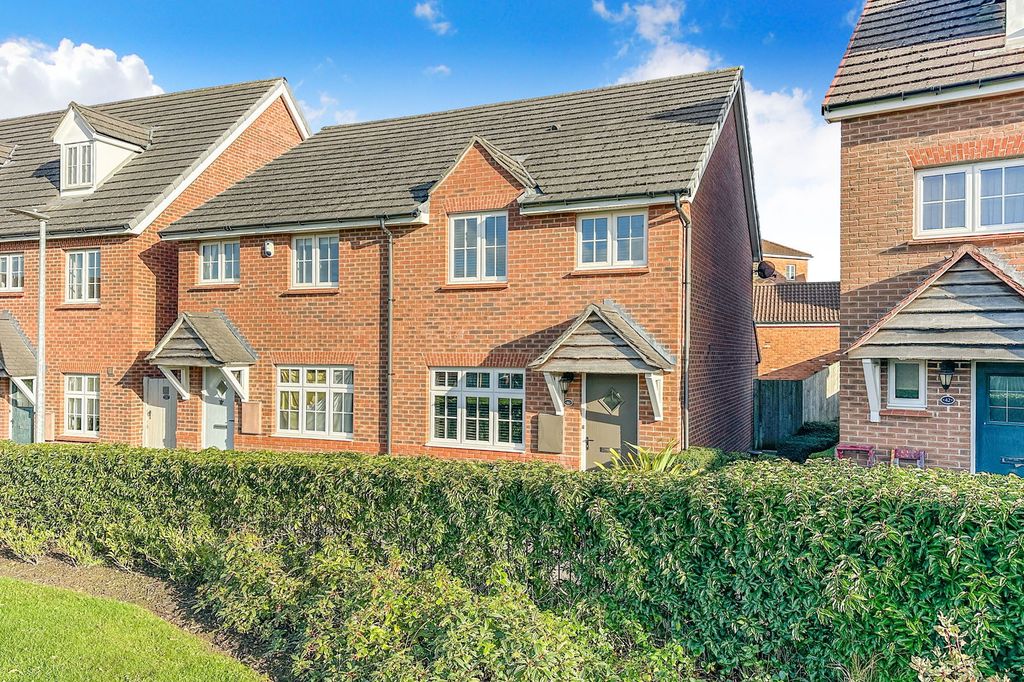 Additional image 16 of 3 bed semi-detached house for saleClipson Crest, Barton-Upon-Humber DN18