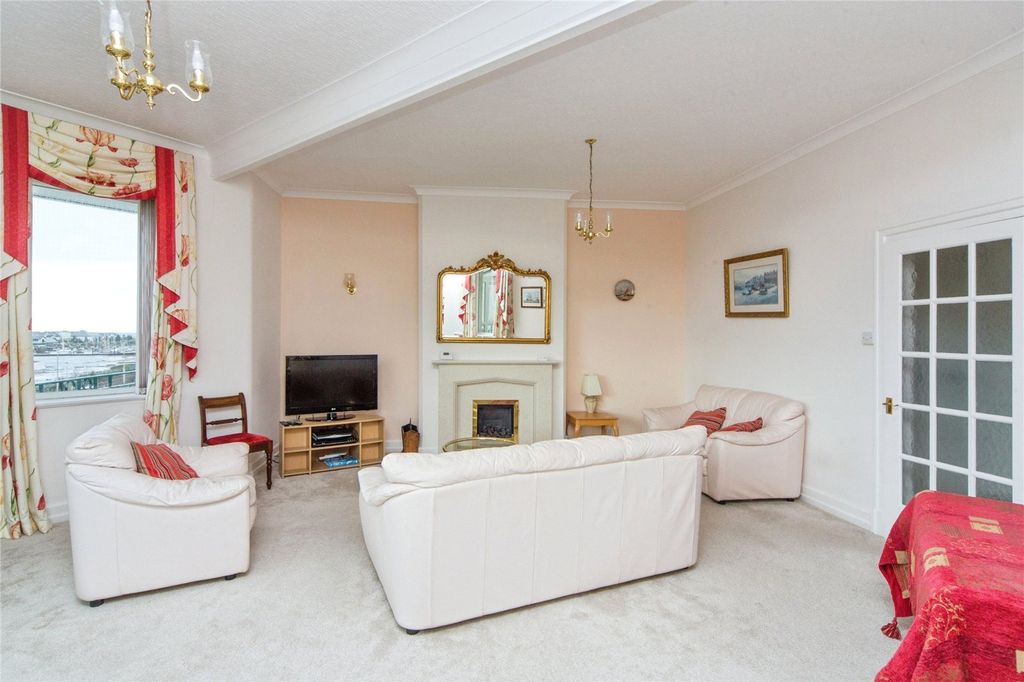 Additional image 15 of 2 bed flat for saleWarren Drive, Deganwy, Conwy LL31