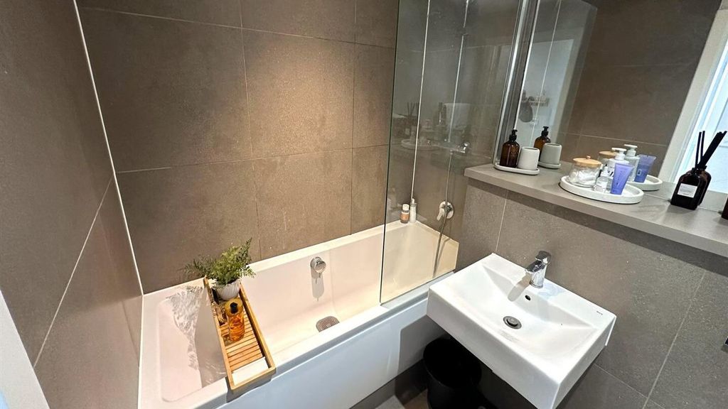 Additional image 12 of 1 bed flat for saleThe Franklin, Bournville, Birmingham B30