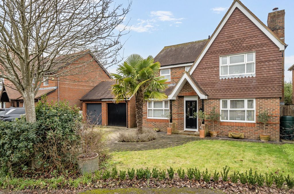 4 bed detached house for saleCranham Avenue, Billingshurst RH14