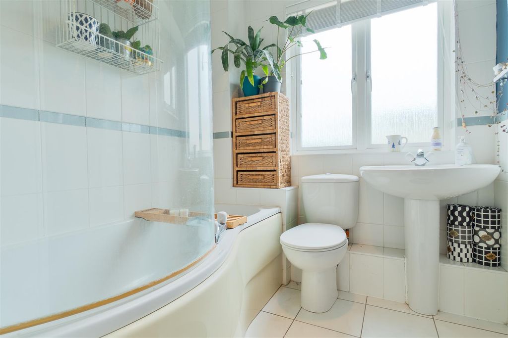 Additional image 11 of 4 bed semi-detached house for saleBridge Place, Aylesford ME20