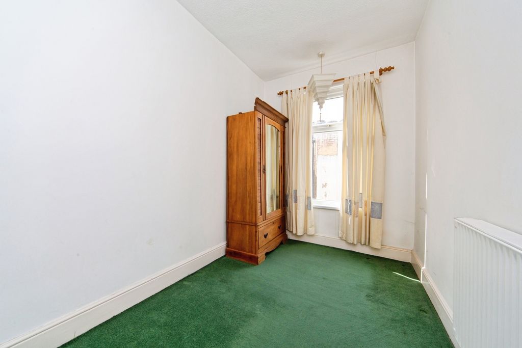 Additional image 14 of 4 bed end terrace house for saleKingsdale Avenue, Birkenhead CH42