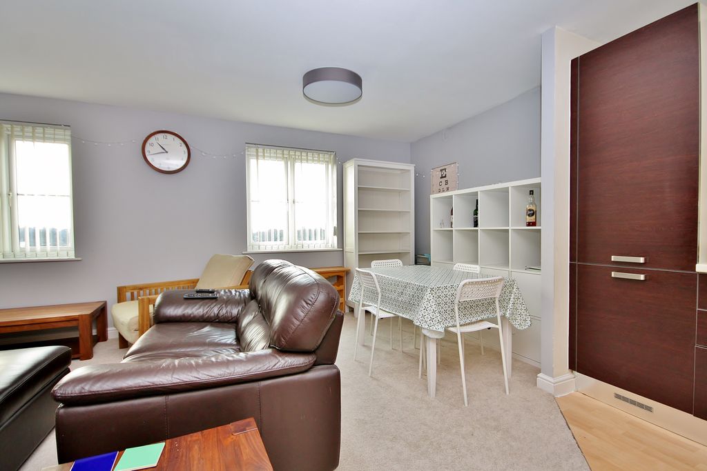 Additional image 6 of 2 bed flat for saleGoldsworth Road, Woking, Surrey GU21