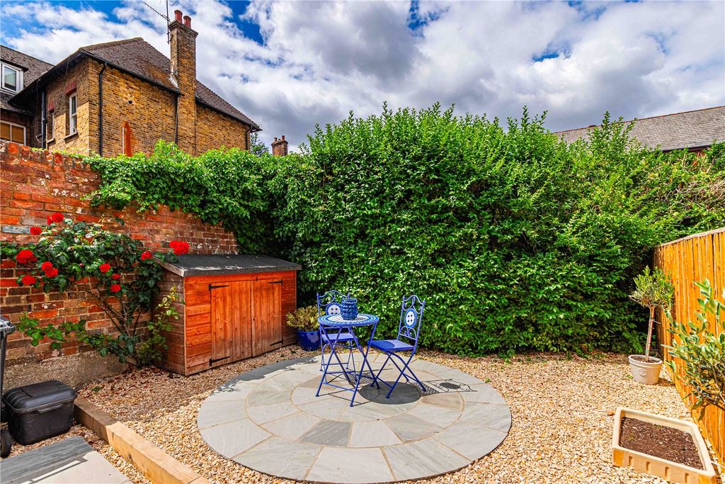 Additional image 11 of 2 bed end terrace house for saleManor Street, Berkhamsted, Hertfordshire HP4