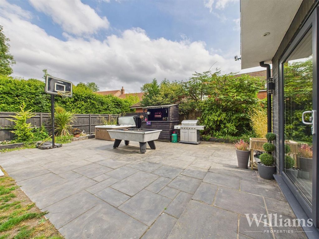 Additional image 13 of 4 bed detached house for saleBridleway, Weston Turville HP22