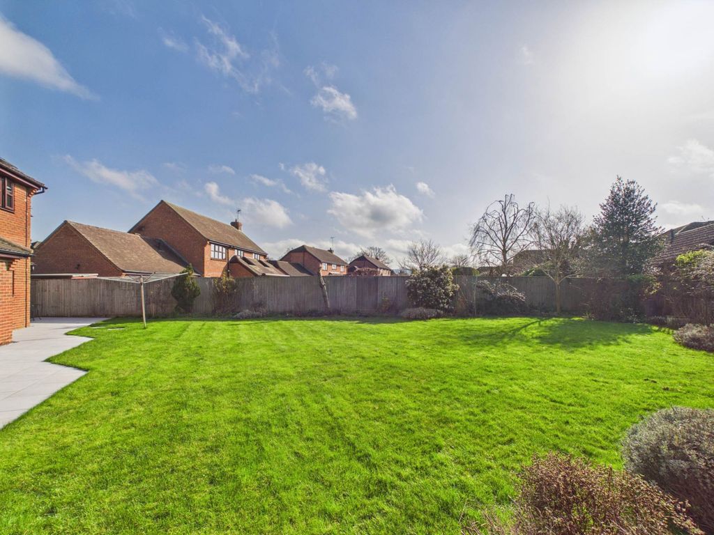 Additional image 24 of 5 bed detached house for saleWilliam Burt Close, Weston Turville HP22