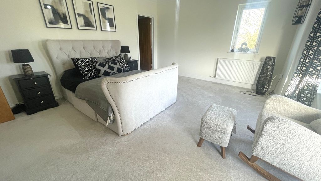 Additional image 16 of 4 bed farm for saleHeol Llanelli, Pontyates SA15
