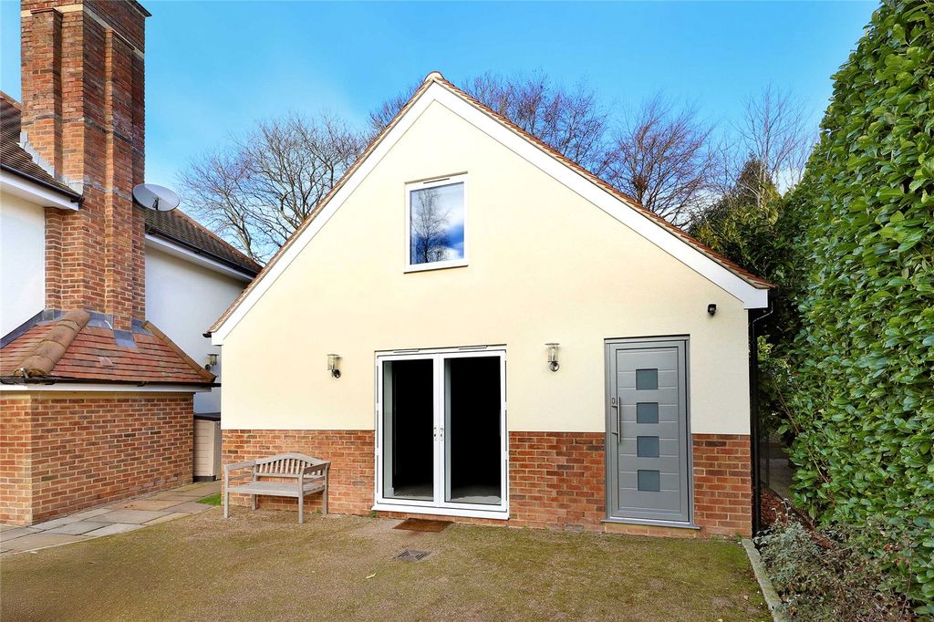 Additional image 16 of 6 bed detached house for salePenn Road, Knotty Green, Beaconsfield, Buckinghamshire HP9