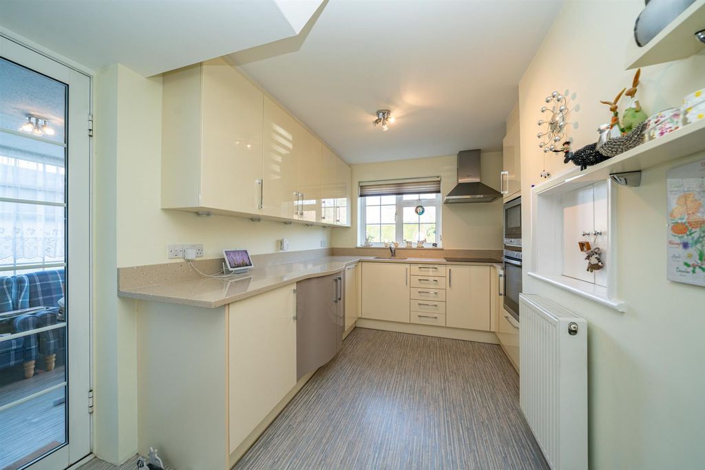 Additional image 6 of 3 bed property for saleBreakspeare Road, Abbots Langley WD5