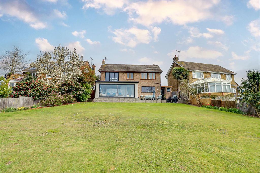 Additional image 29 of 3 bed detached house for saleHaresland Close, Benfleet SS7
