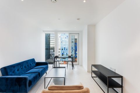 Bouchon Point, The Silk District E1, Studio to rent