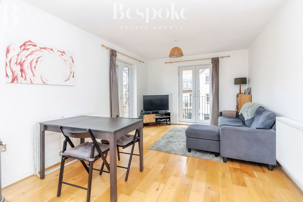 Additional image 3 of 2 bed flat for saleWhitley Rise, Reading RG2