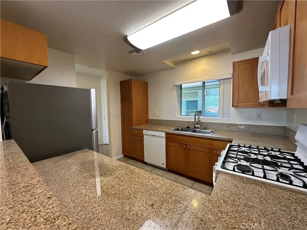 Additional image 21 of 7551 Jordan Ave Unit 304, Canoga Park, CA 91303
