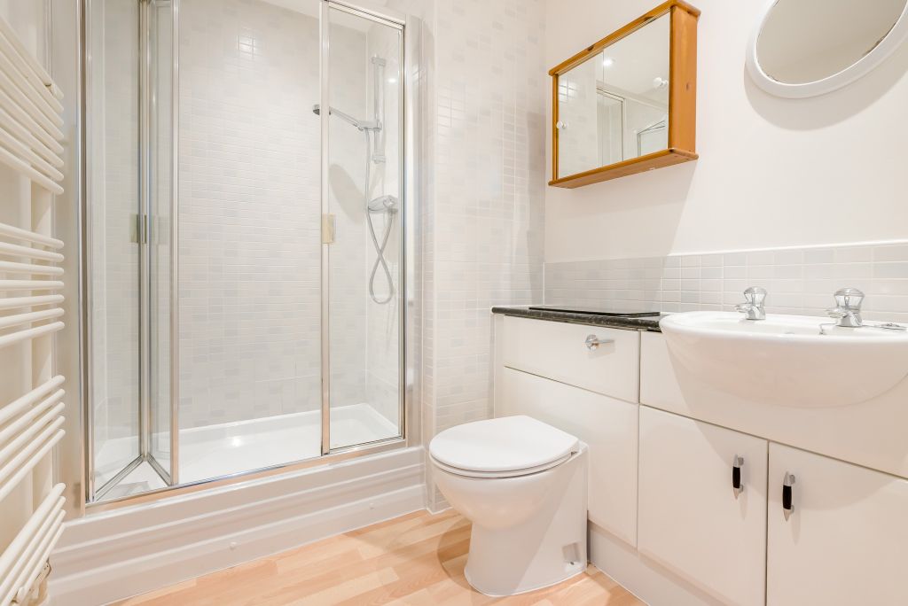 Additional image 7 of 2 bed flat for saleWhielden Street, Amersham HP7