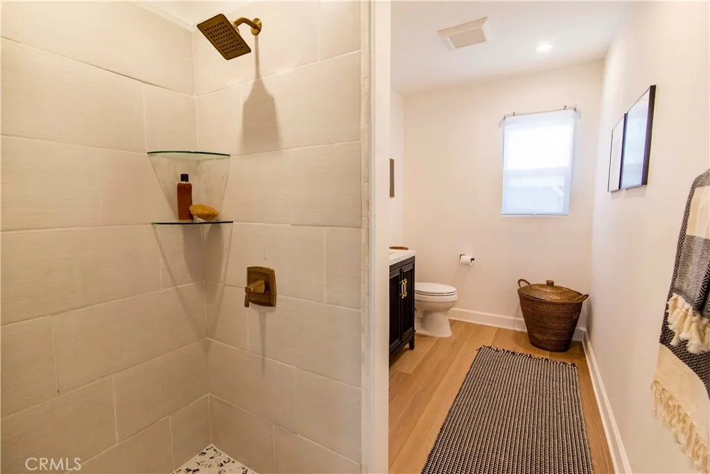 Additional image 25 of 10816 Calvert St, North Hollywood, CA 91606
