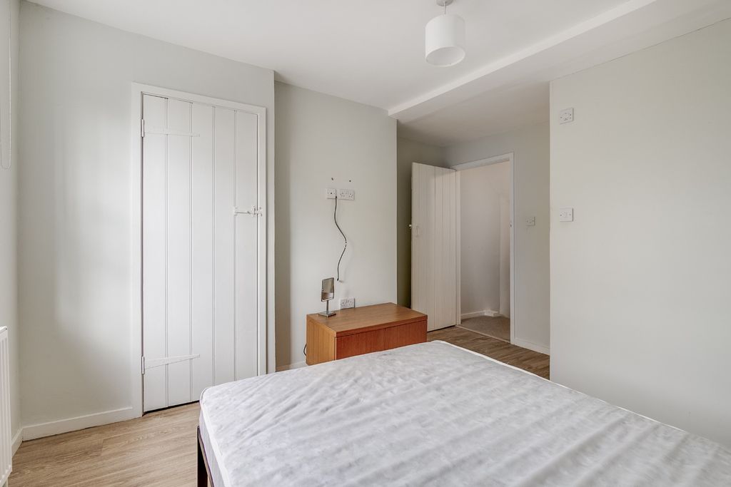 Additional image 8 of 3 bed cottage for saleChurch Street, Baldock SG7
