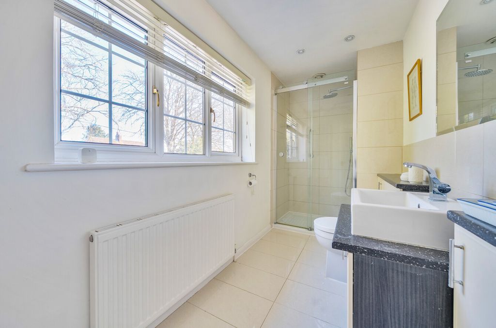 Additional image 12 of 4 bed detached house for saleNew Farm Road, Alresford, Hampshire SO24