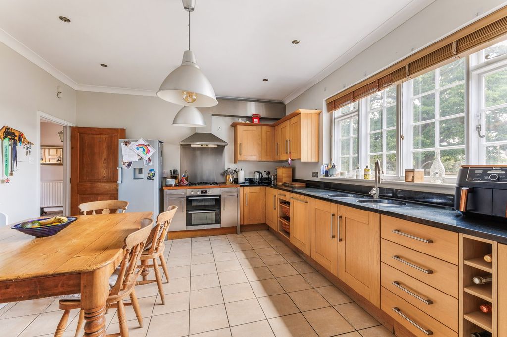 Additional image 7 of 5 bed equestrian for saleShinfield, Reading, Berkshire RG2