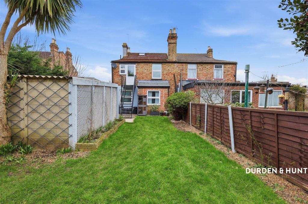 Additional image 22 of 2 bed flat for saleStanley Road, Hornchurch RM12