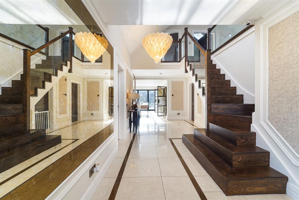 Additional image 19 of 5 bed detached house for saleWoodmansterne Lane, Banstead SM7
