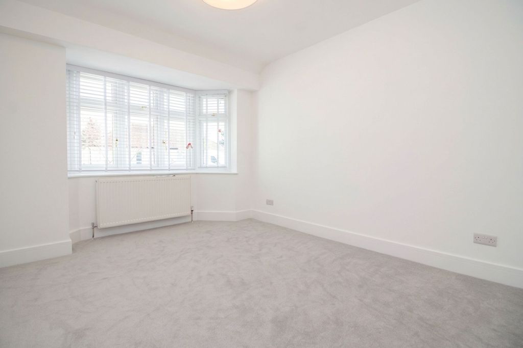 Additional image 11 of 4 bed semi-detached bungalow for saleSt Georges Drive, Carpenders Park, Watford WD19
