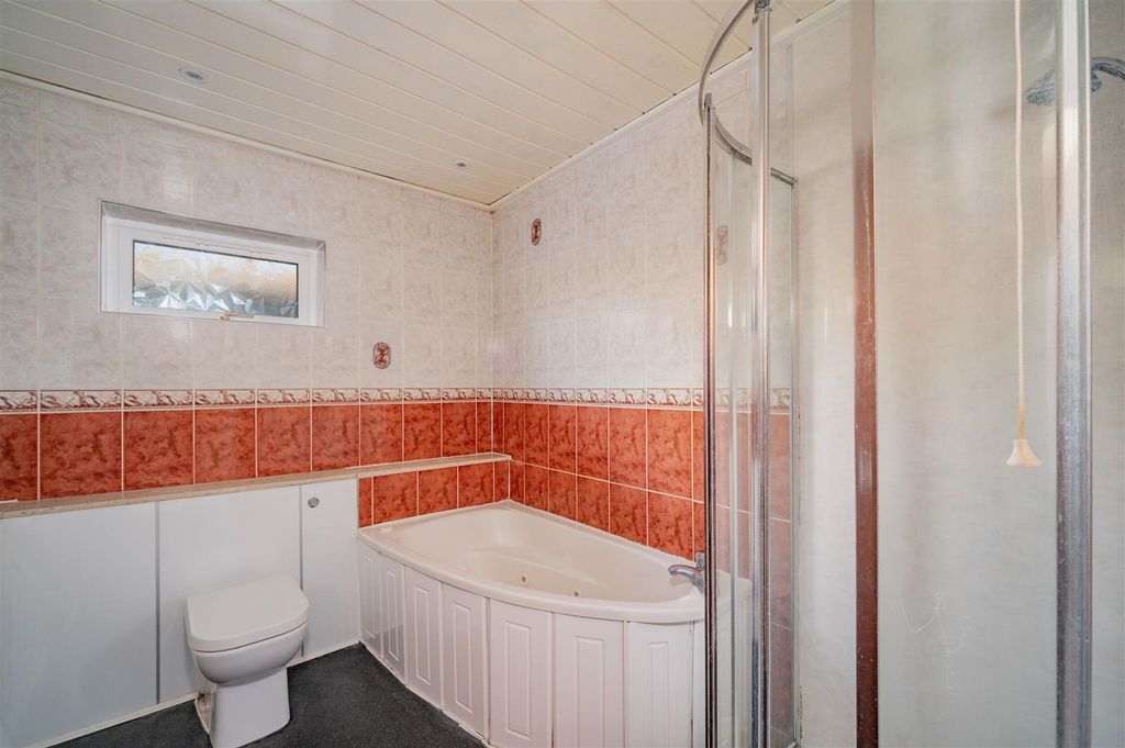 Additional image 14 of 4 bed detached bungalow for saleAffleck Gardens, Monikie, Broughty Ferry, Dundee DD5