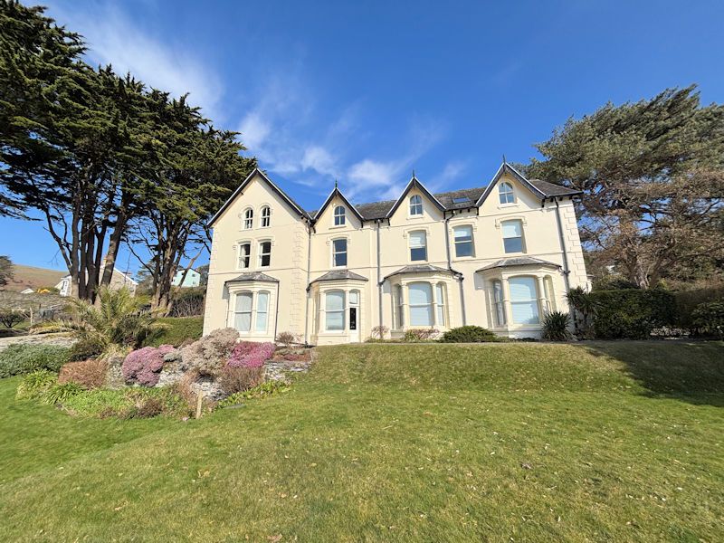 2 bed flat for saleAberdovey LL35