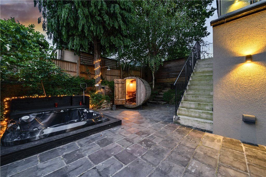 Additional image 6 of 5 bed detached house for saleFremantle Road, Belvedere DA17