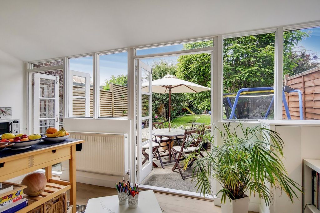 Additional image 8 of 4 bed semi-detached house for saleArrol Road, Beckenham BR3
