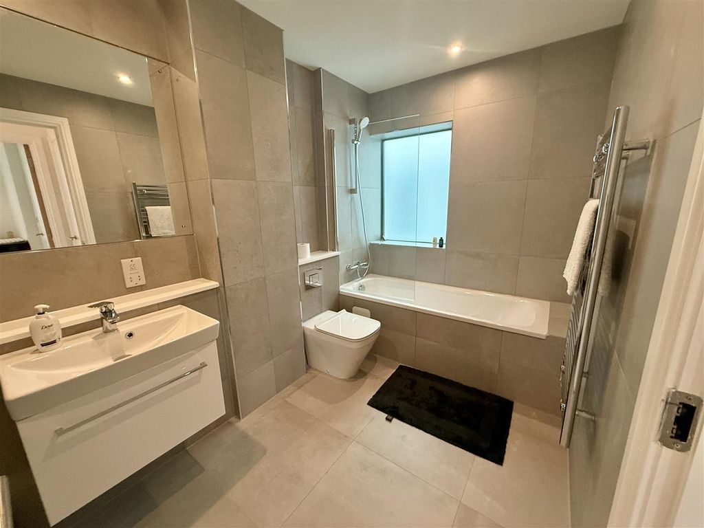 Additional image 8 of 3 bed flat for saleHope Square, Altrincham WA14