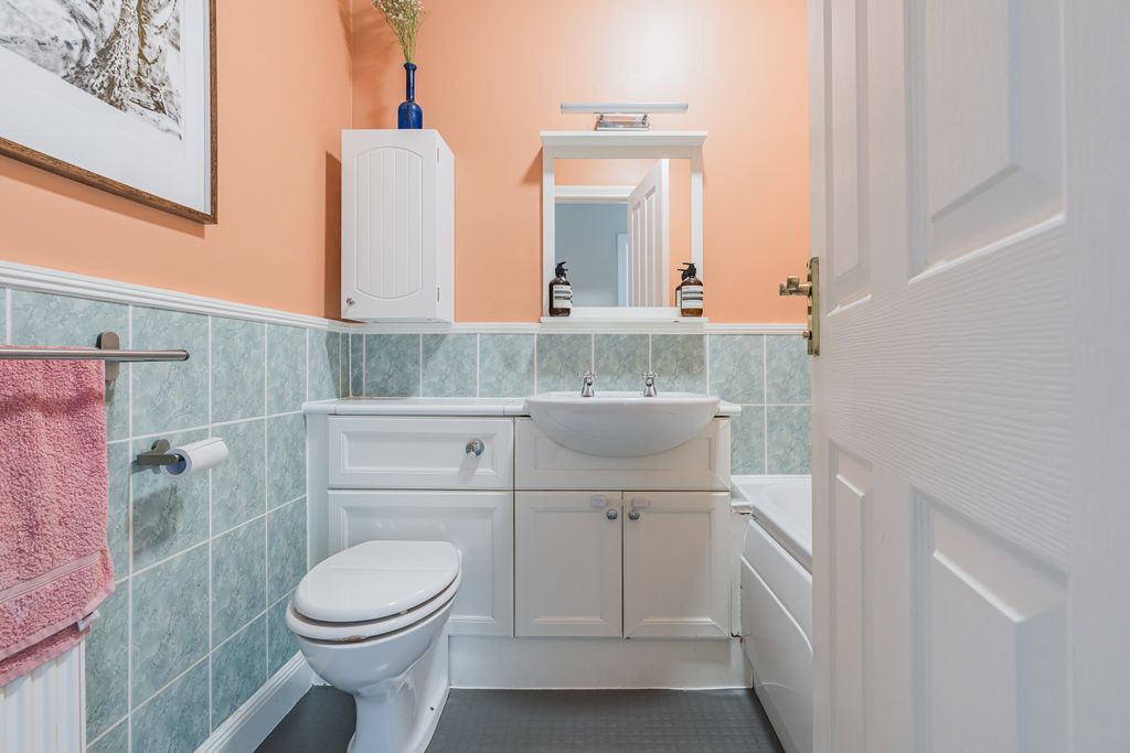 Additional image 12 of 2 bed flat for sale2/7 Lorimer View, Edinburgh EH14