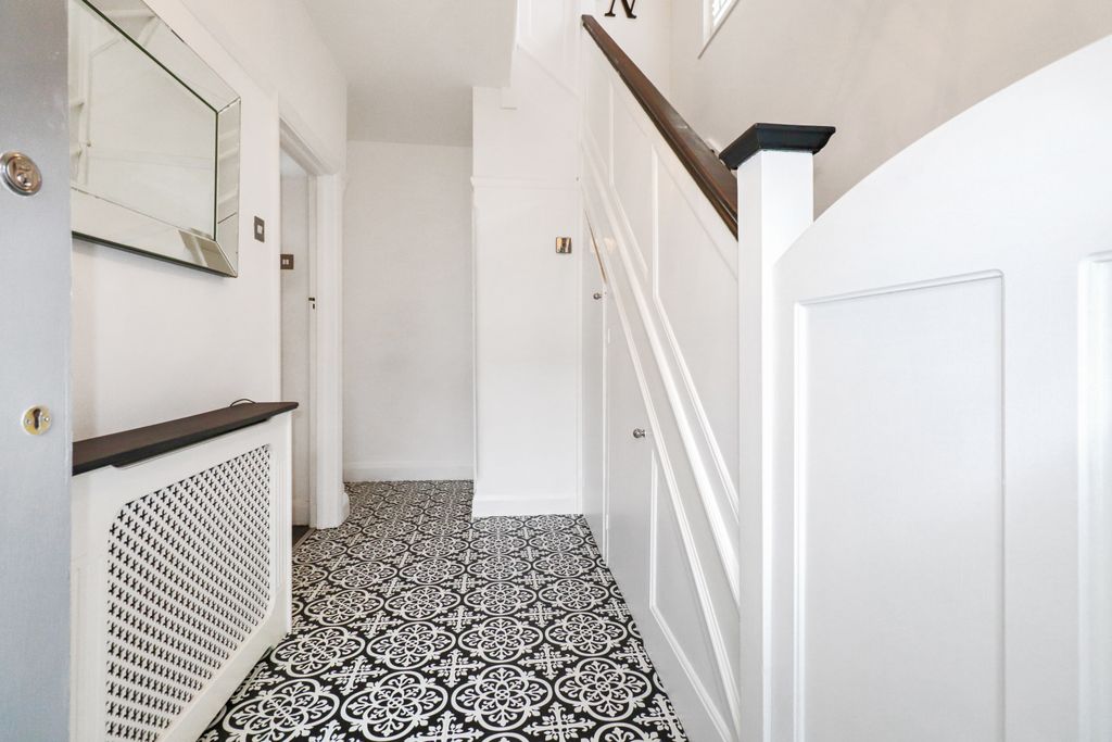 Additional image 17 of 3 bed semi-detached house for saleHeron Hill, Belvedere DA17