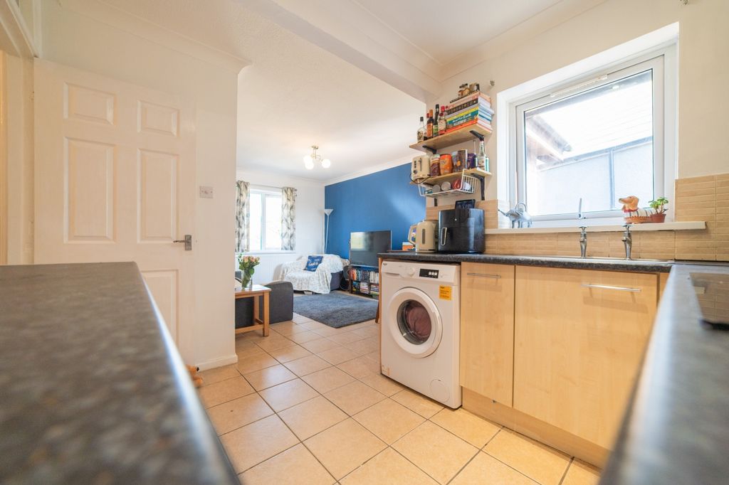 Additional image 9 of 2 bed flat for saleStacey Court, Roath CF24