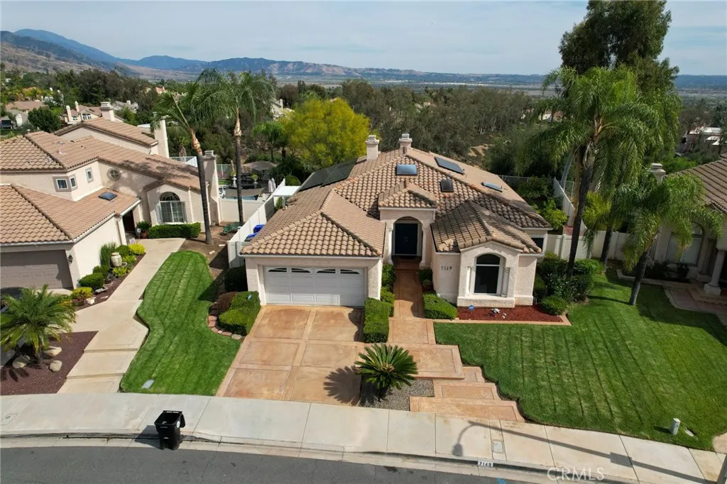 7149 Rockspring Ln, Highland, CA 92346 photo 4