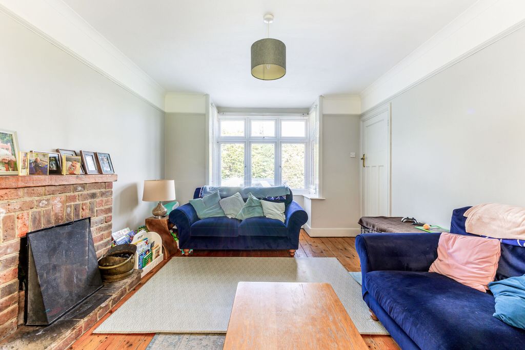 Additional image 3 of 4 bed detached house for saleBasingstoke Road, Alton GU34