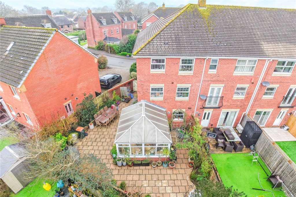 Additional image 2 of 4 bed end terrace house for saleCambrian Grove, Marshfield, Cardiff CF3
